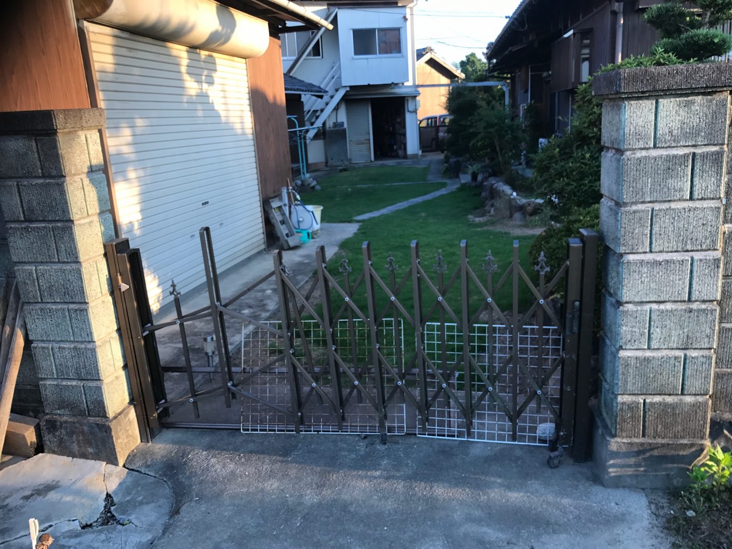 【外構工事】伸縮ゲート＆門柱の復旧からやり替えまで